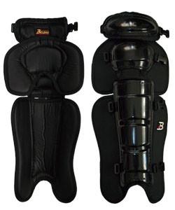 UL900 Umpire Professional Grade Leg Guard by Belgard Japan